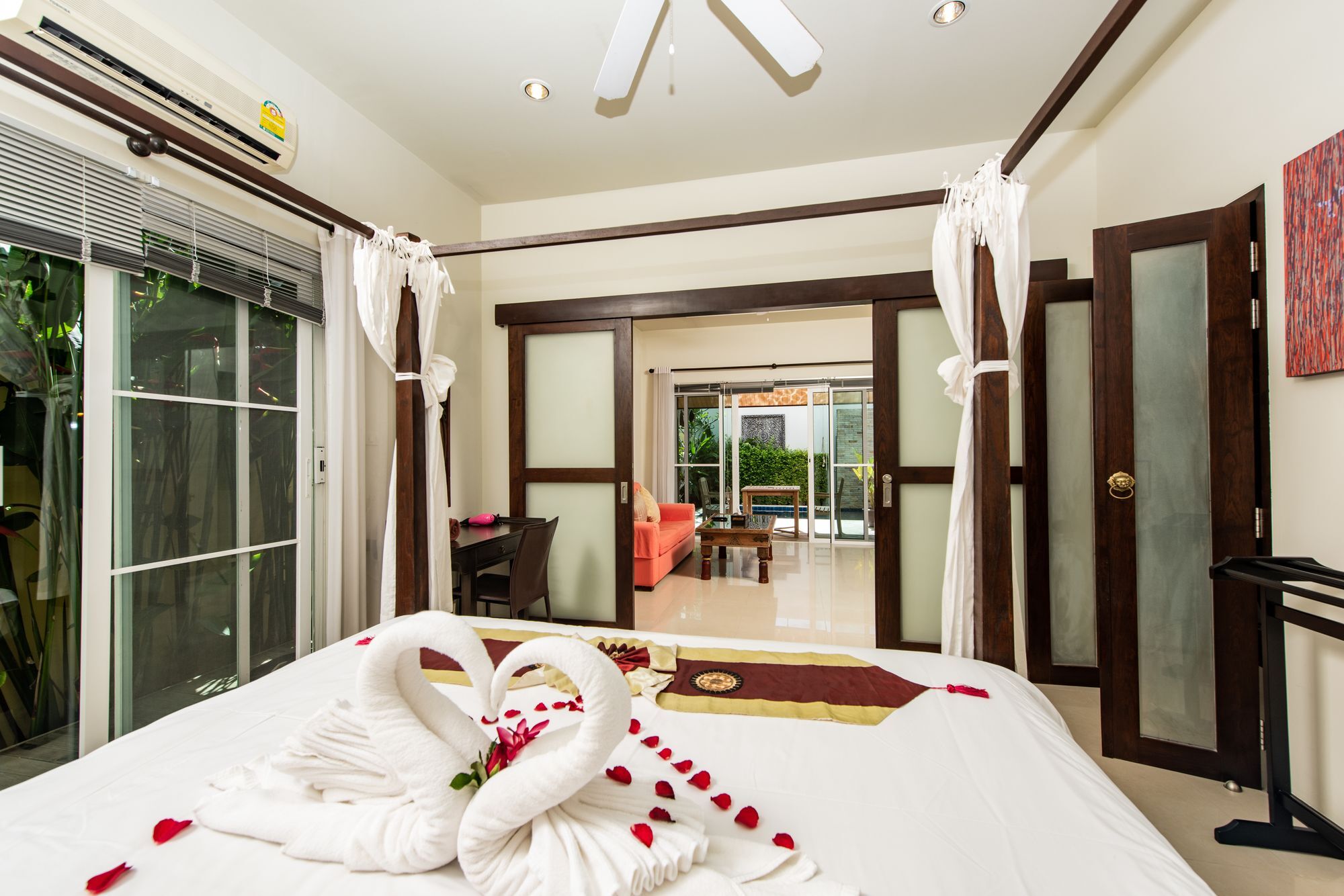 Tiara Villa Phuket Exterior photo